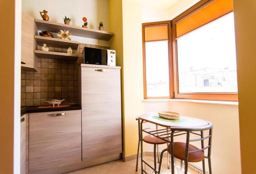 סטודיו משפחתי, B&b Soli D'oro