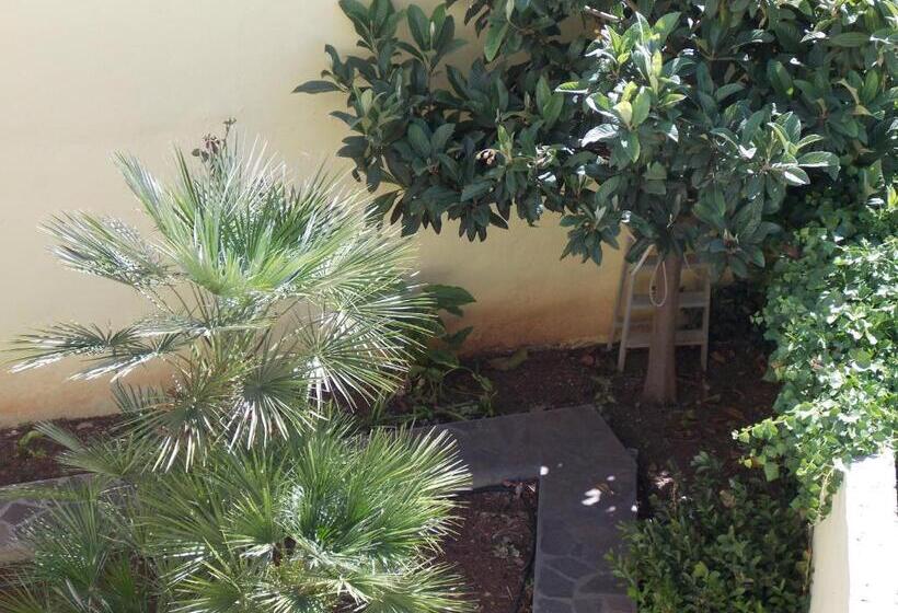 חדר סטנדרט נוף לגינה, B&b Soli D'oro