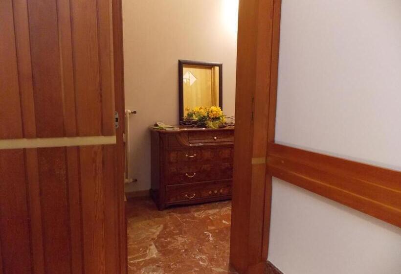 Номер Стандарт Вид на Сад, B&b Soli D'oro