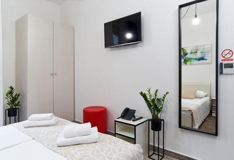 バルコニー付きスタンダードルーム, Art Like Rooms