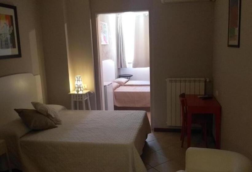 غرفة عائلية, Villa Istonia