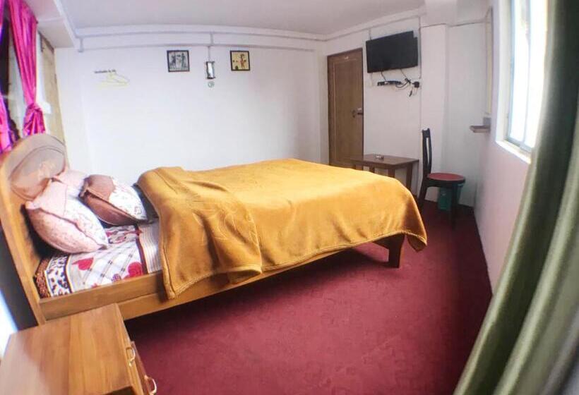 Standardrum, Khangsangma Guest House