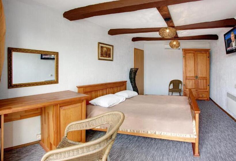 اتاق استاندارد با تراس, Mayak Resort