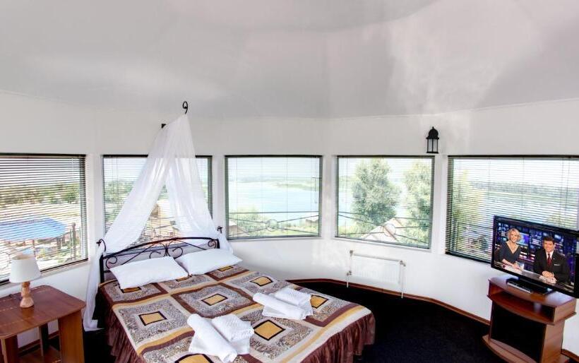 1 Bedroom Penthouse Apartment, Mayak Resort