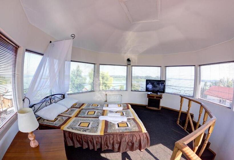 דירת פנטהאוז 1 חדרי שינה, Mayak Resort