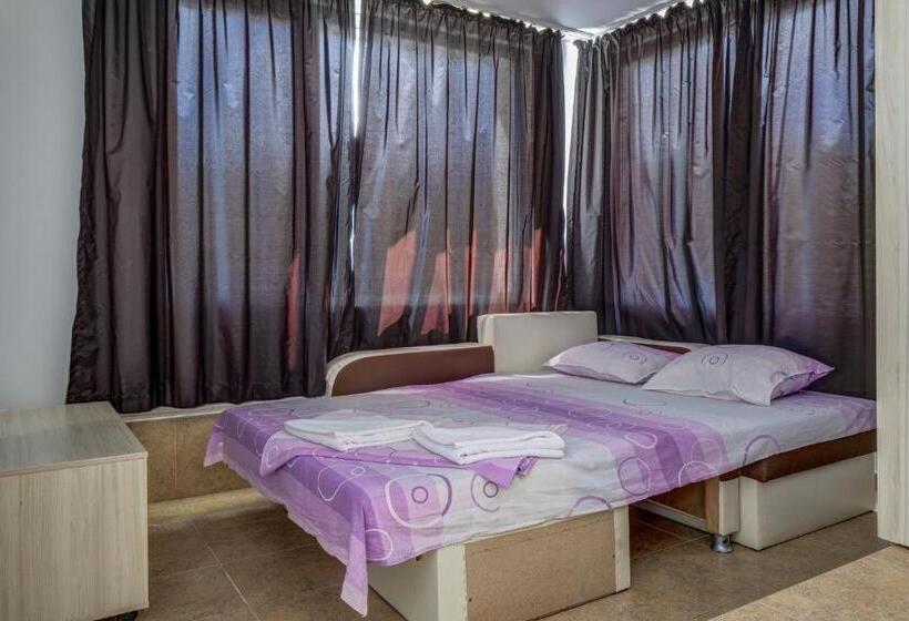 Студио Стандарт с Видом, Saint George Hotel 1