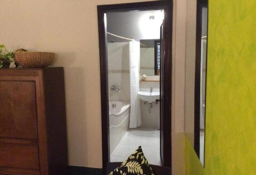 اتاق استاندارد چهار تخته, Domino Homestay