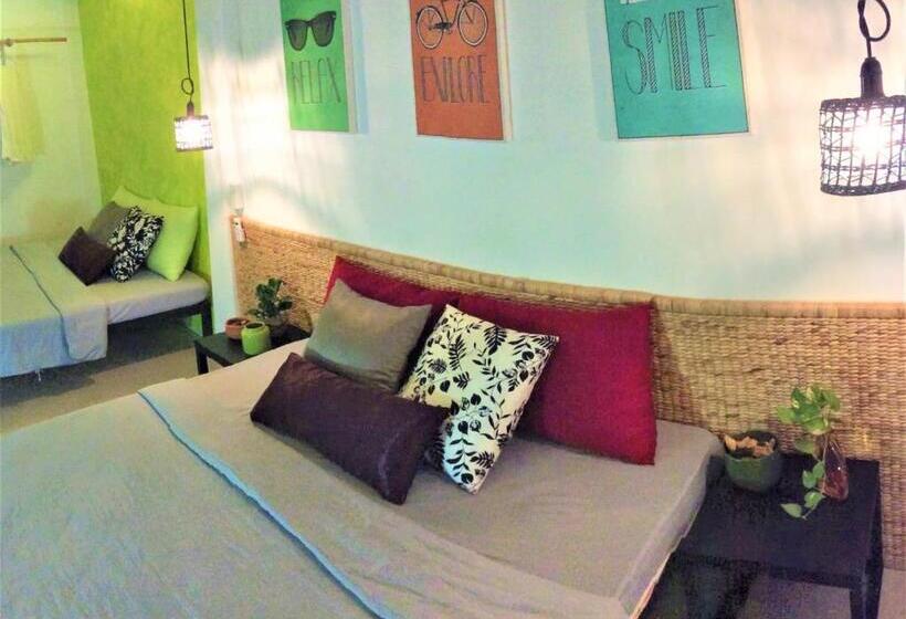 اتاق استاندارد چهار تخته, Domino Homestay