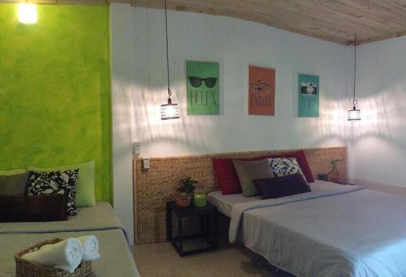 اتاق لوکس چهار تخته, Domino Homestay