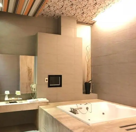 اتاق اکونومی, Hiye Fashion Motel