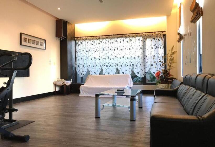 اتاق لوکس چهار تخته, Hiye Fashion Motel