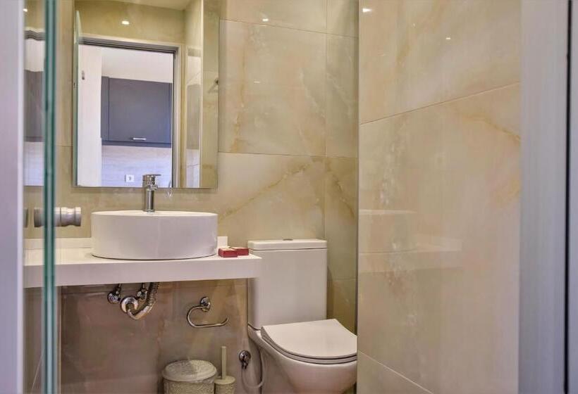استودیوی سوپریور, Del Mar  Adults Only