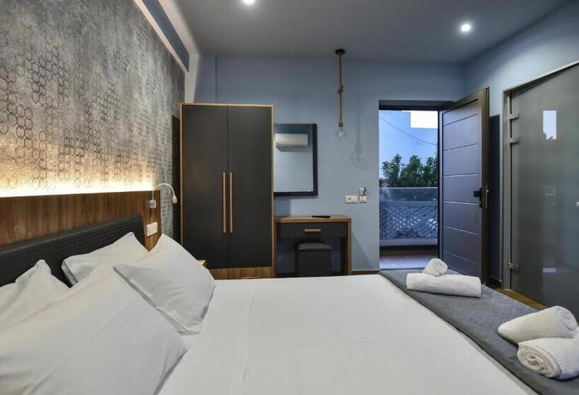 استودیوی سوپریور, Del Mar  Adults Only