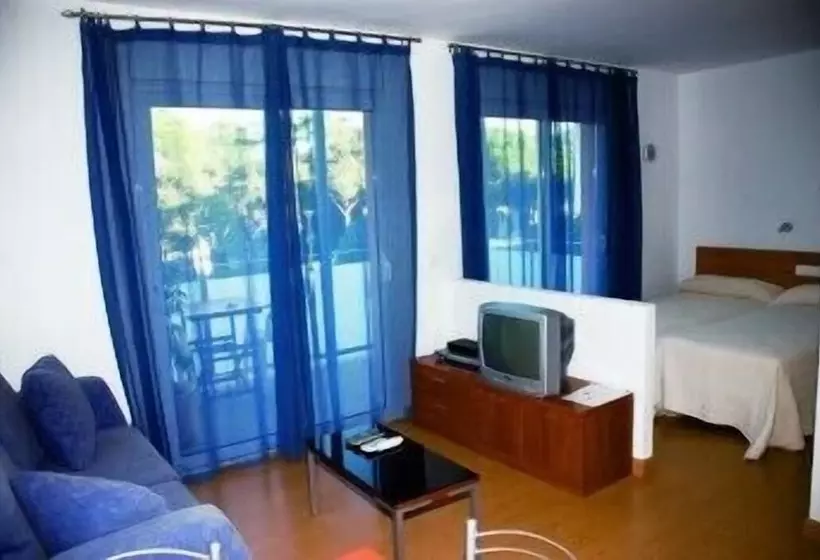 استودیوی استاندارد, Aparthotel Arenal