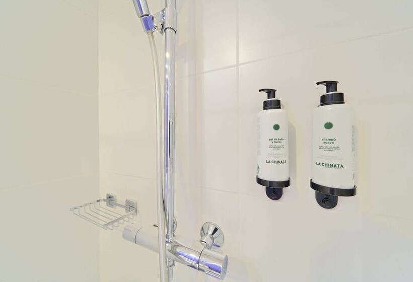 آپارتمان خانوادگی, Blume Cruz Suites
