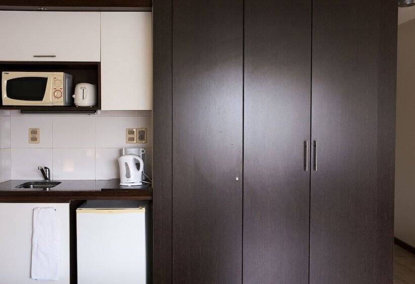 スタンダードトリプルルーム, 27 Suites