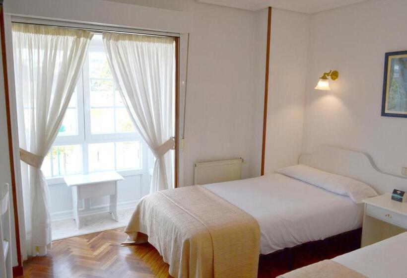 اتاق پرمیوم با چشمانداز دریا, Alda Santa Cristina