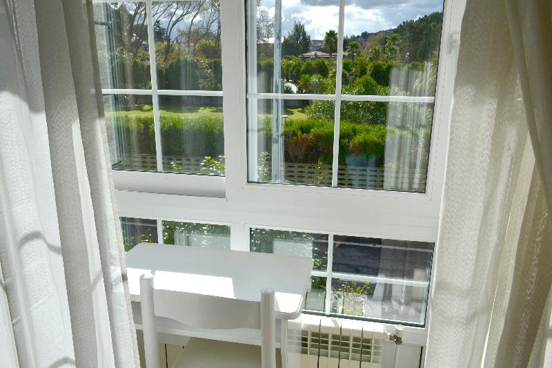 اتاق سوپریور با چشمانداز جانبی دریا, Alda Santa Cristina