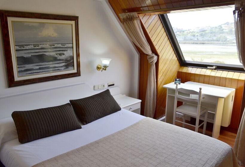 اتاق پرمیوم با چشمانداز دریا, Alda Santa Cristina