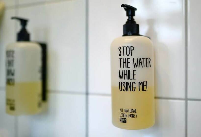 غرفة أساسية, Am Medemufer