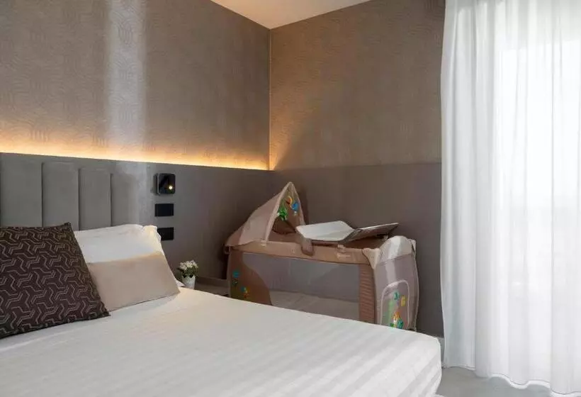 اتاق استاندارد با تخت بزرگ, Ascot Riccione
