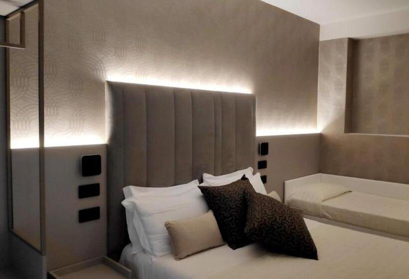 חדר סטנדרט לארבעה, Ascot Riccione