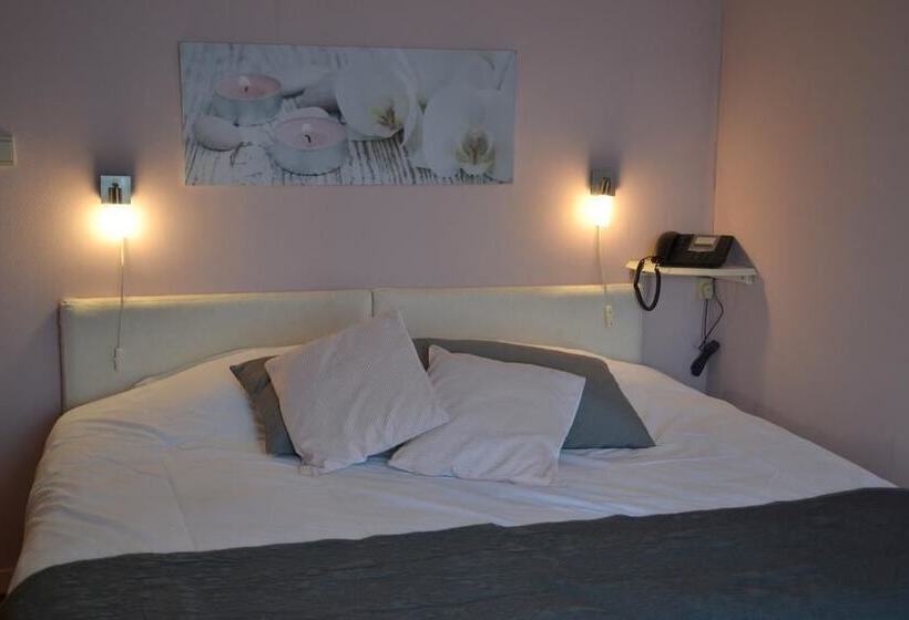 Семейный Номер, Auberge Le Relais