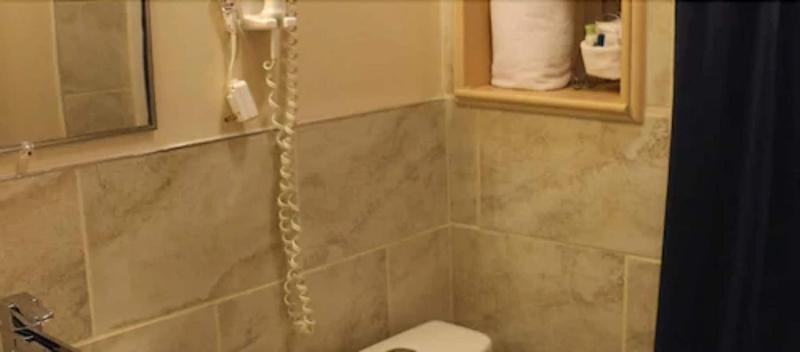 家庭间, Auberge Manoir Ville Marie