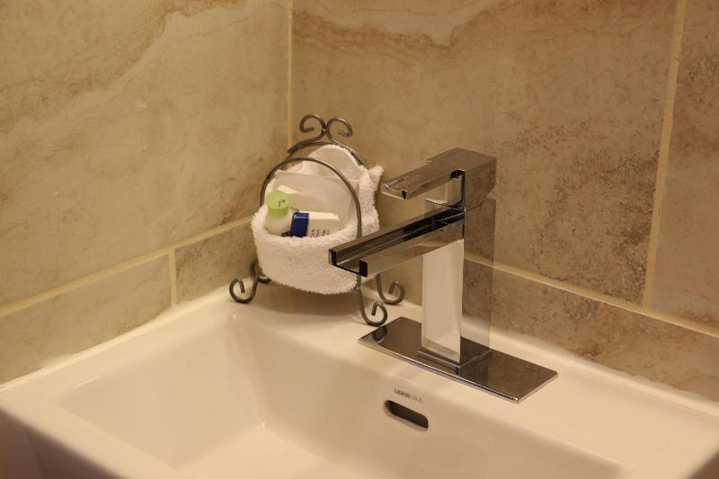 家庭间, Auberge Manoir Ville Marie