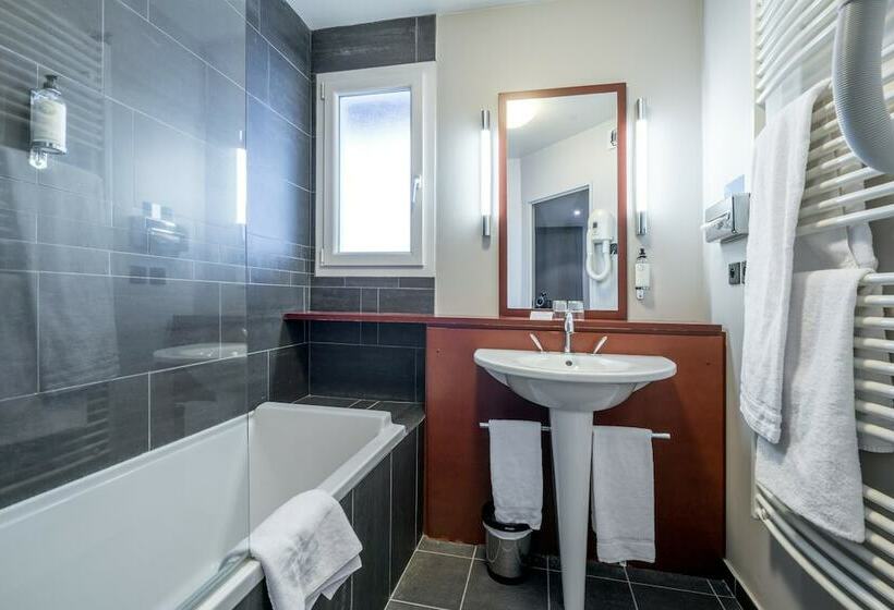 Семейный Номер, Best Western Plus Hôtel Gergovie