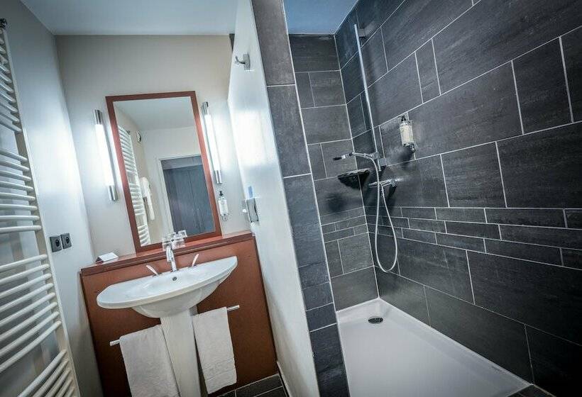 家庭间, Best Western Plus Hôtel Gergovie