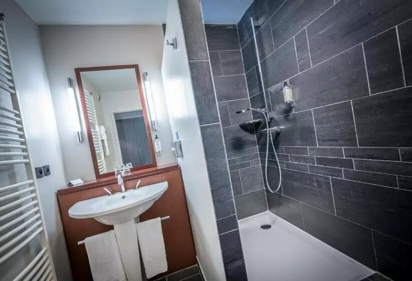 バルコニー付きスタンダードルーム, Best Western Plus Hôtel Gergovie