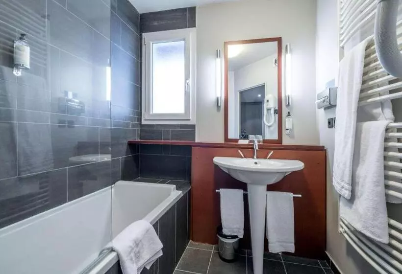 バルコニー付きスタンダードルーム, Best Western Plus Hôtel Gergovie