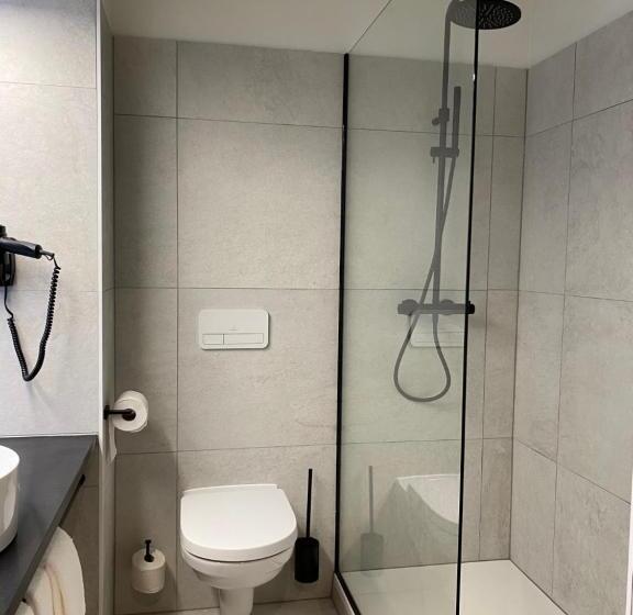 スタンダードシングルルーム, Bremberg