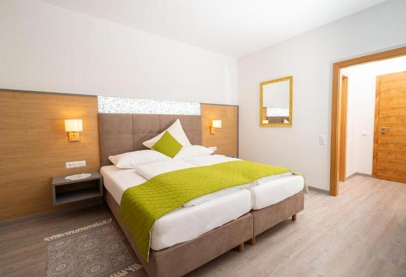 חדר סטנדרט עם מרפסת, Café Restaurant Matzelsdorfer Hof