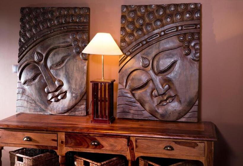 ハイドロマッサージバス付きスイート, Et Spa Le Lion D Or