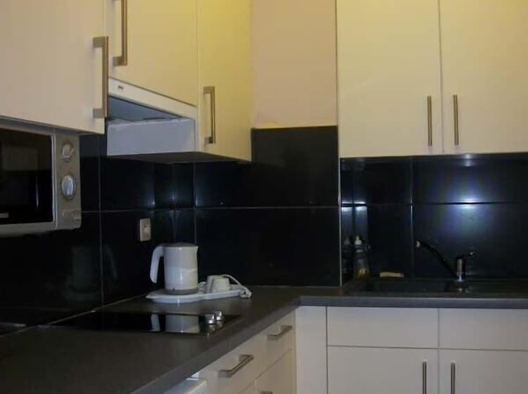 스탠다드 트리플 룸, Sky Apart Hotel   Hotel Eurocap