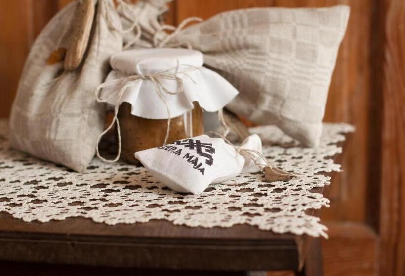 آپارتمان 2 خوابه, Ezera Maja