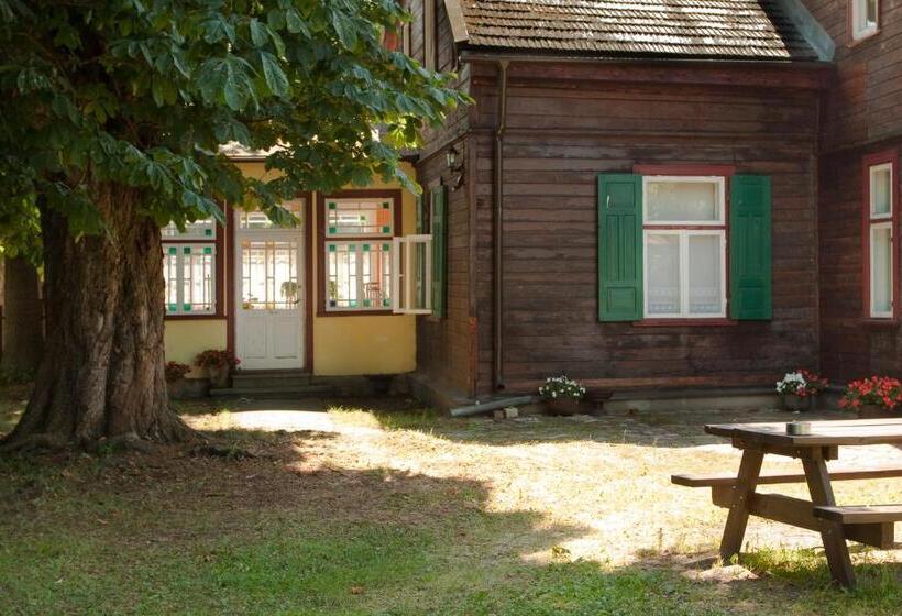 آپارتمان 2 خوابه, Ezera Maja