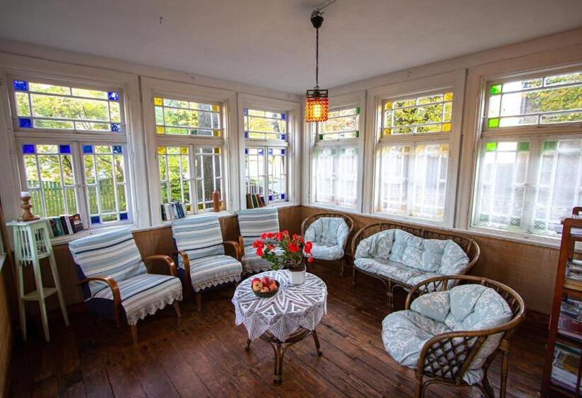 آپارتمان 3 خوابه, Ezera Maja