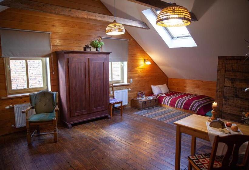 آپارتمان 2 خوابه, Ezera Maja