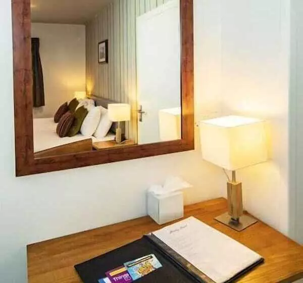 Standard-huone, Henley
