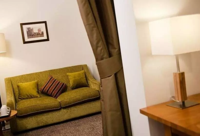 Standard-huone, Henley