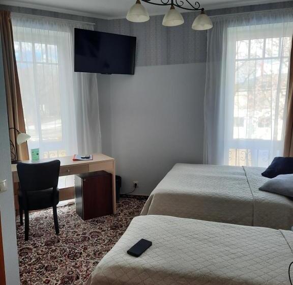 اتاق خانوادگی پایه, Pils With Self Check In