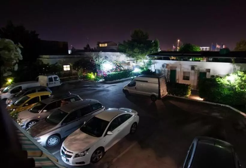 اتاق استاندارد سه نفره, Residence Nemo