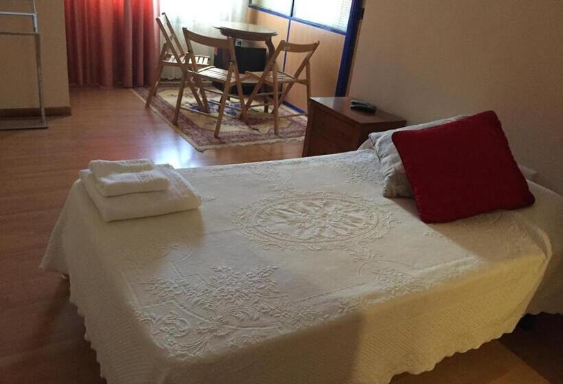 スタンダードトリプルルーム, Santa Cruz