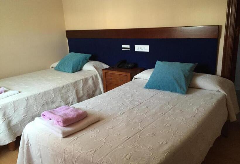 غرفة قياسية ثلاثية, Santa Cruz