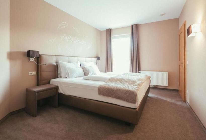 Апартаменты 2 Спальни, Traumvogel