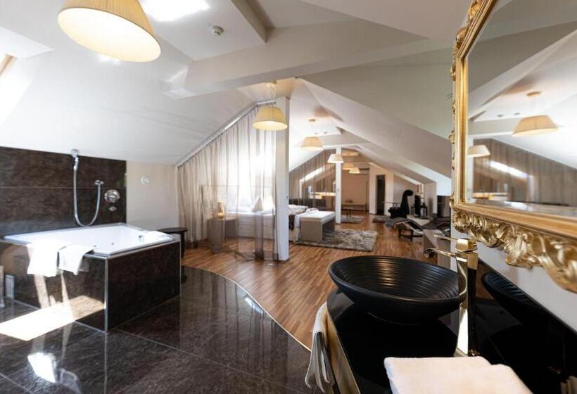 Люкс Superior, Traumvogel