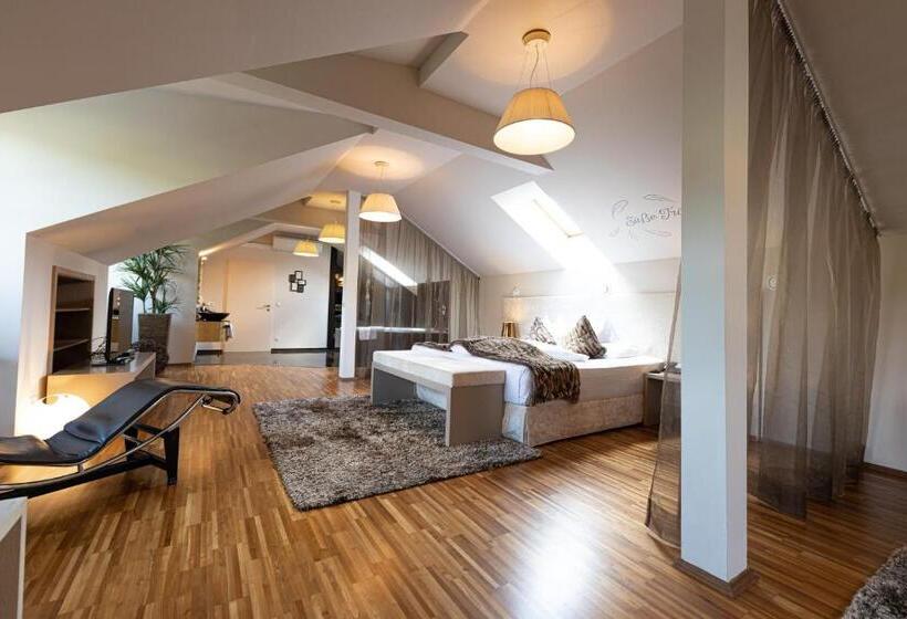 Люкс Superior, Traumvogel